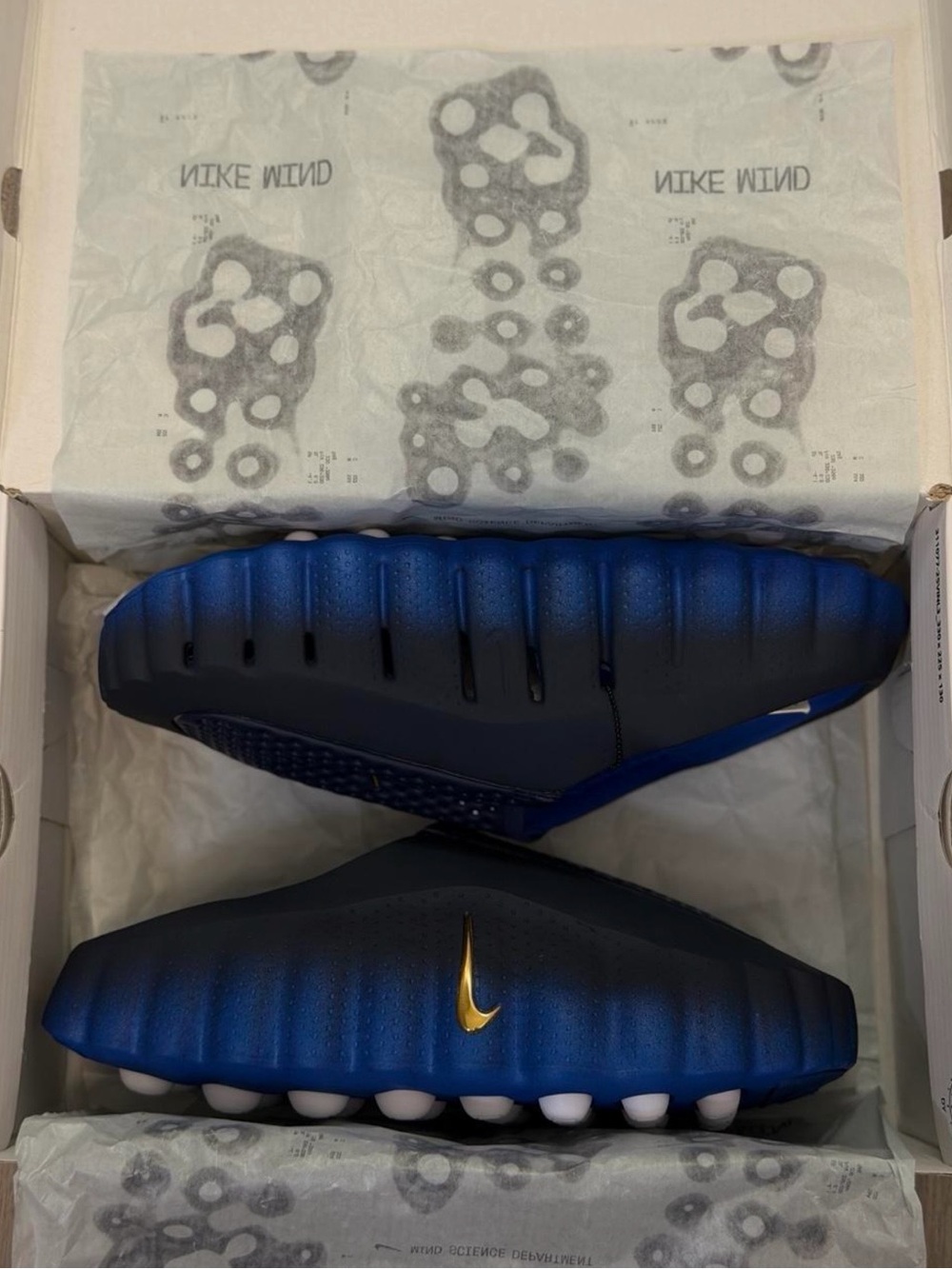 Nike Mind 001 Blue to Navy Gradient Slip-On Sneakers with Gold Swoosh
